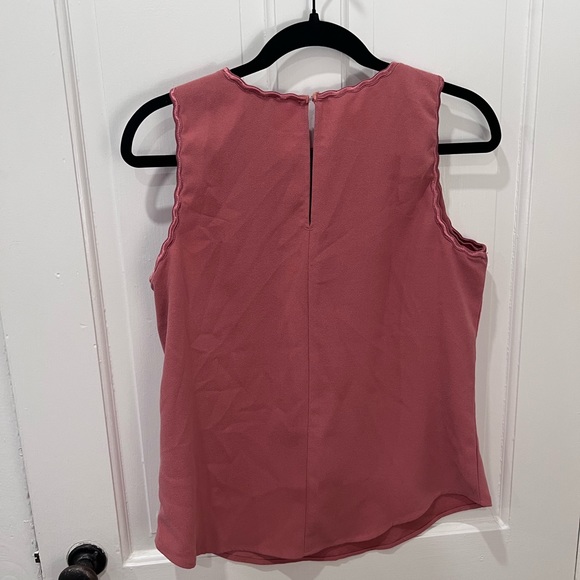 Ann Taylor Factory Peachy scalloped shell - Picture 3 of 4